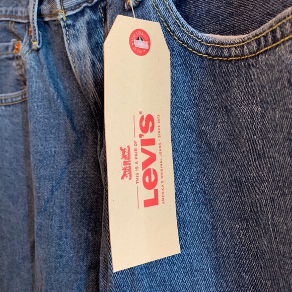 Levi’s 550 Men’s Relaxed Jean - Picture 2 of 5